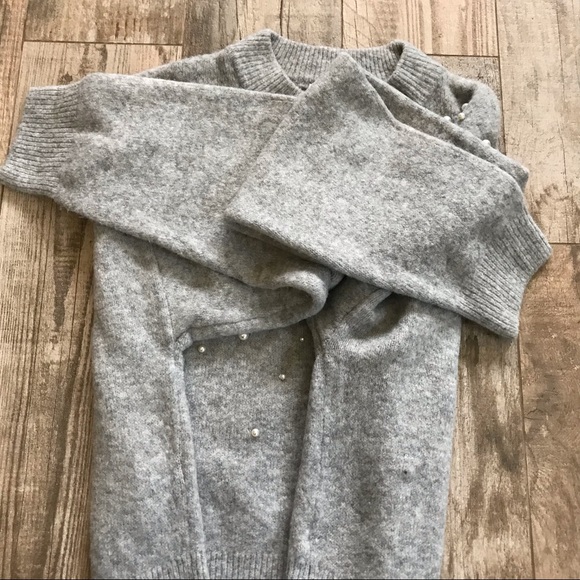 H&M Pearl Accent Wool Blend Gray Pullover Sweater Dressy Modern Preppy - Picture 7 of 11